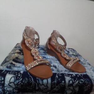 Woman's Slides Gemstones From Amazon NEW Size 6.5